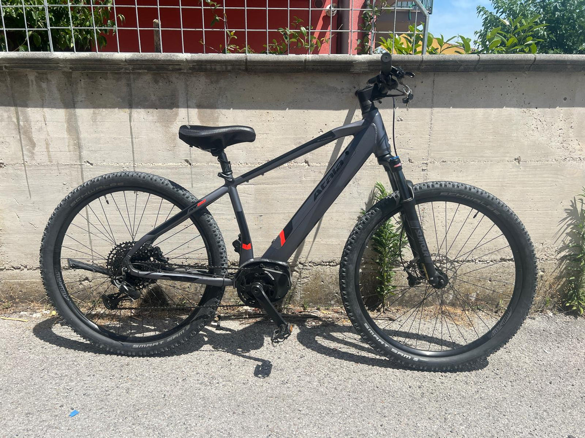 Atala B-Cross 2022